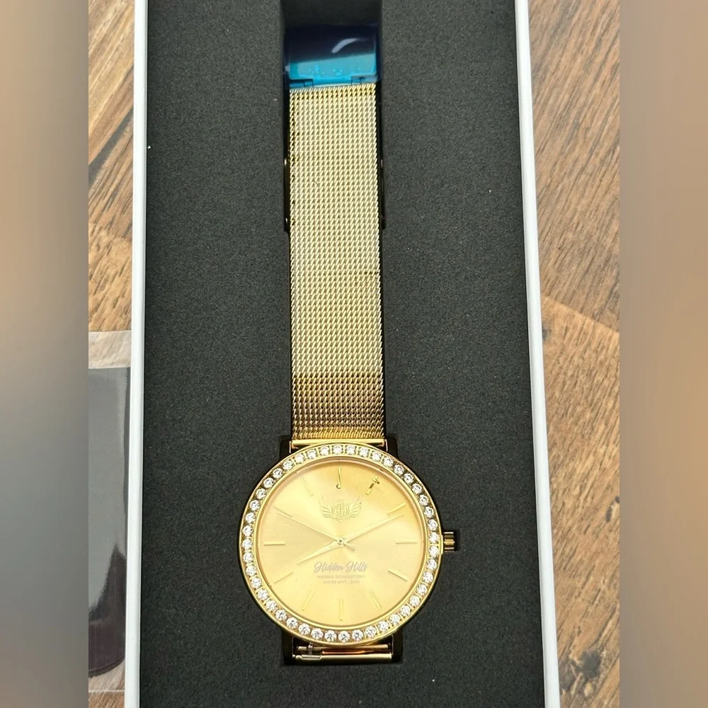NWT* Hidden Hills MARINA G1 WOMEN'S GOLD CRYSTAL WATCH